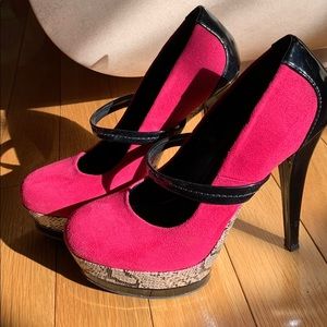 Platform heels hot pink and snake skin print